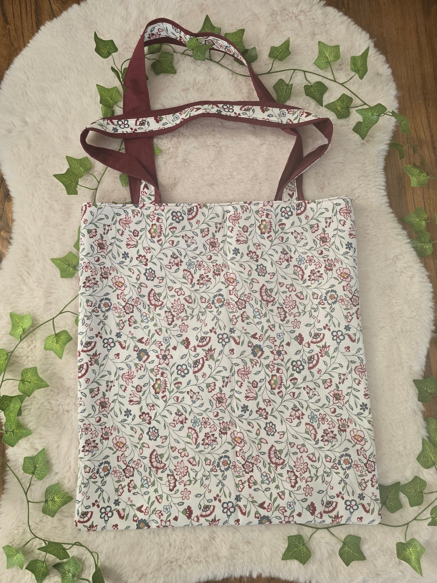 Sac avec broderie papillon