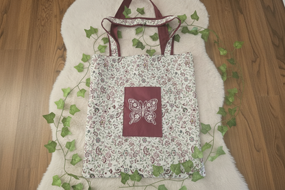 Sac avec broderie papillon
