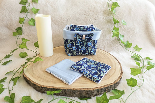 Panier 10 lingettes fleurs marine