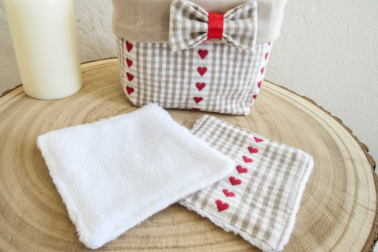 Panier 10 lingettes petits cœurs