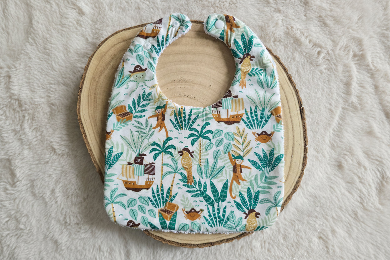 Bavoir classique piraterie