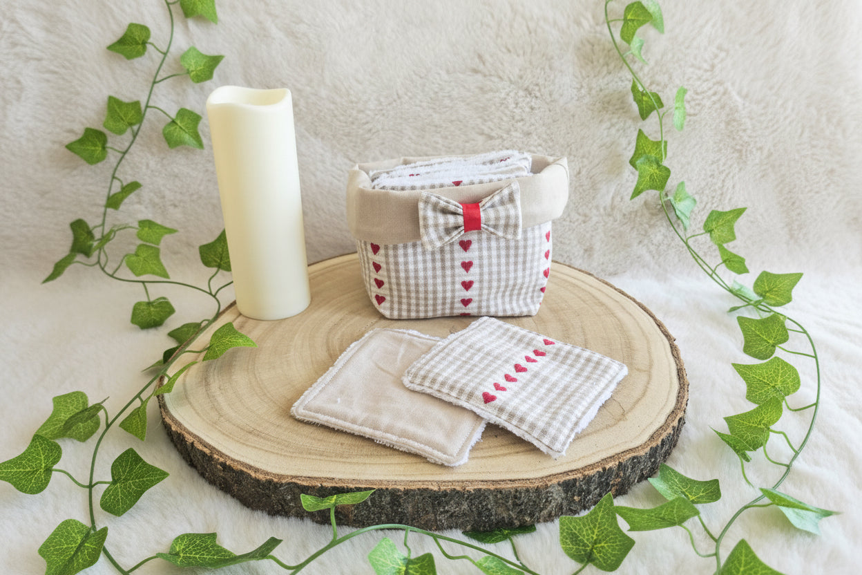Panier 10 lingettes petits cœurs