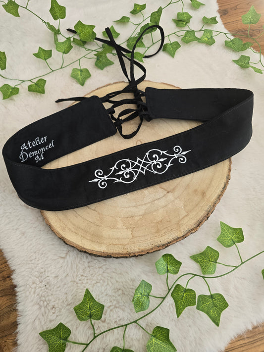 Ceinture sous poitrine noir broderie goth