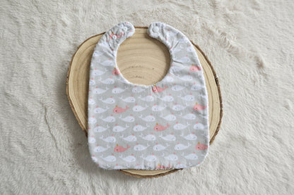 Bavoir classique baleines