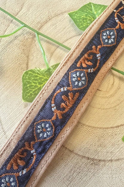 Porte-clés marron galon