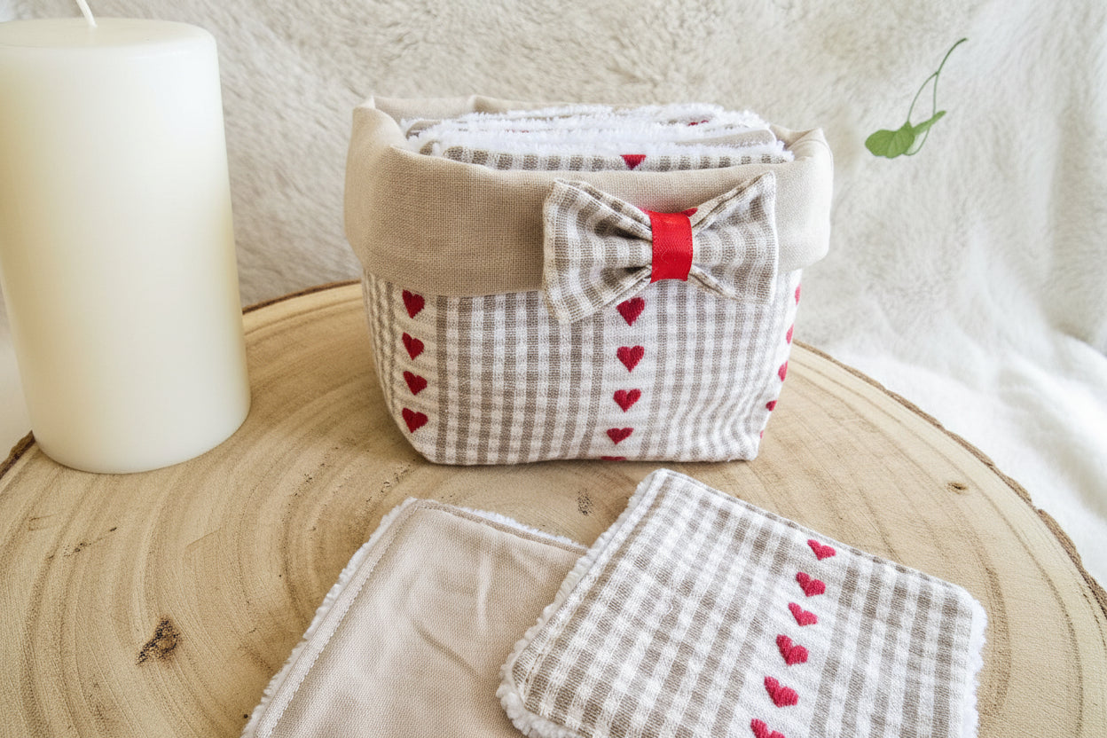 Panier 10 lingettes petits cœurs